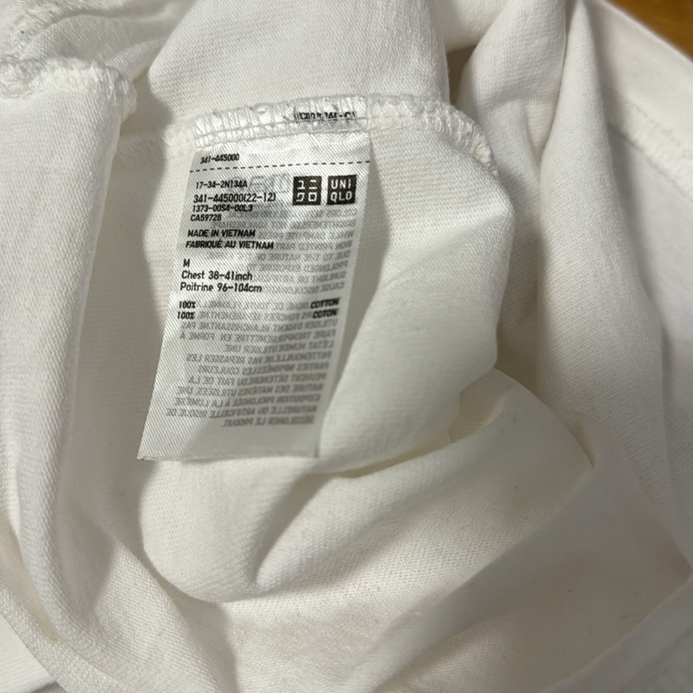 Men’s Uniqlo U t-shirt - white - Picture 7 of 8